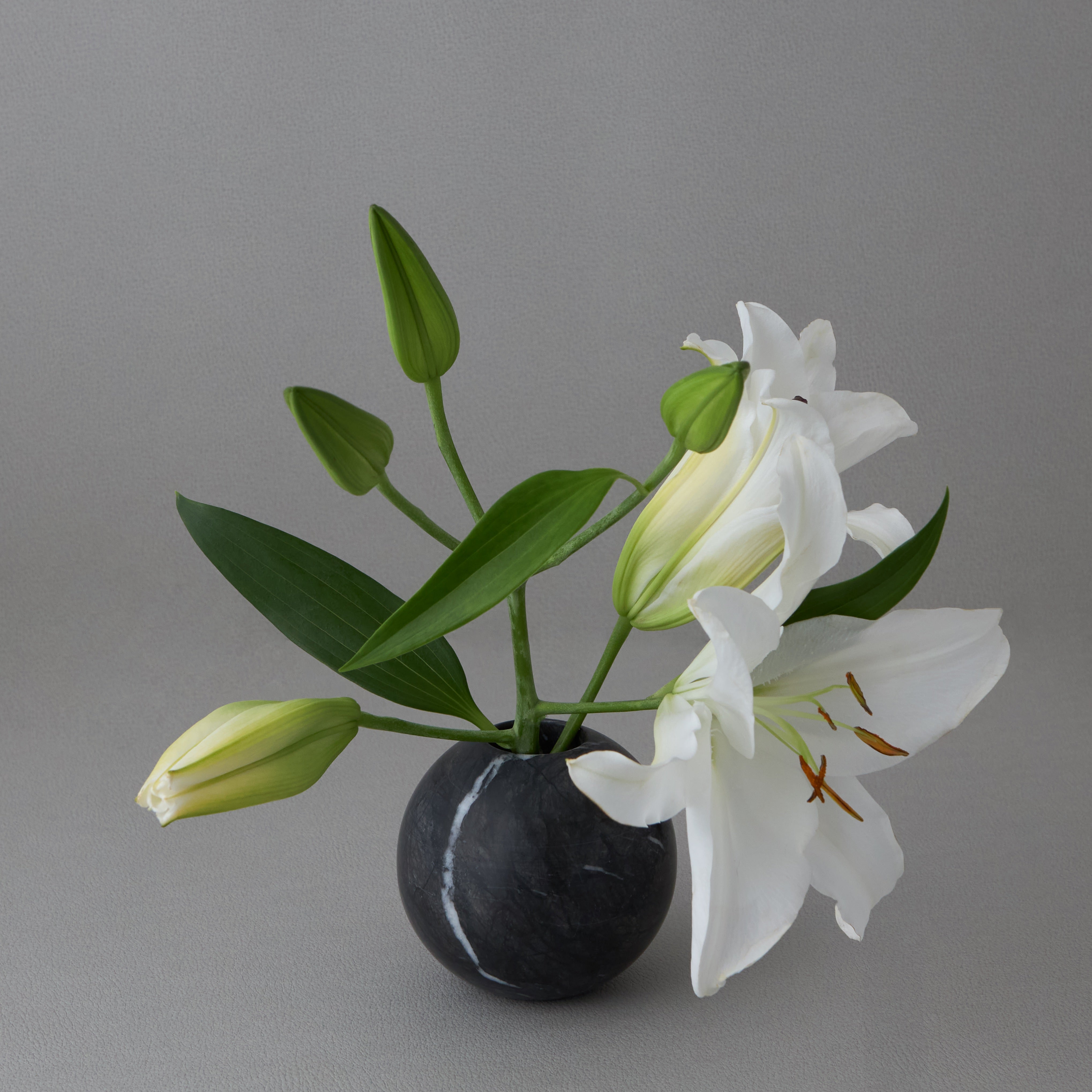 はじめての大理石 ― 花瓶から始める【石のある暮らし】 – MENN
